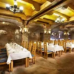 Celnice Hotel Brzecław