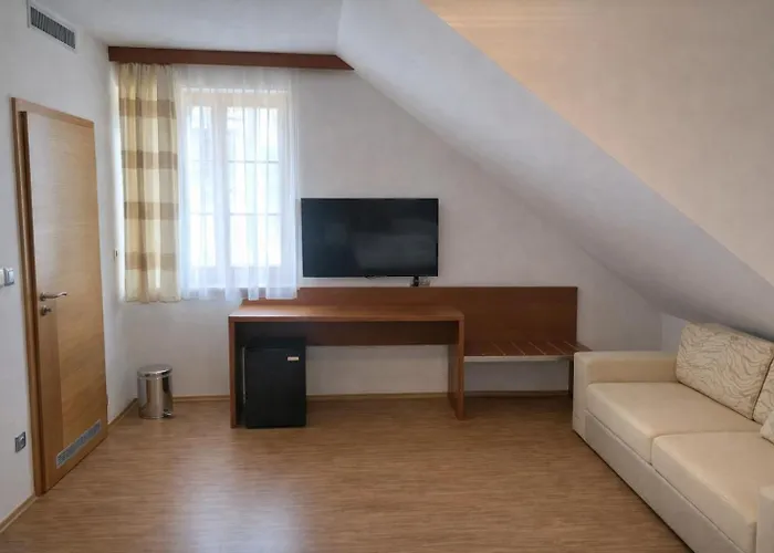 Celnice Szálloda 4*